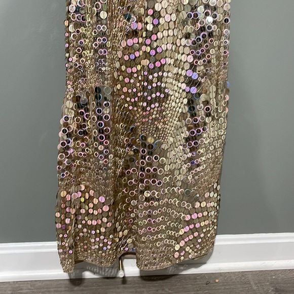 NBD x REVOLVE Ember Gown in Iridescent Gold
X by NBD sequin dress - Picture 5 of 10
